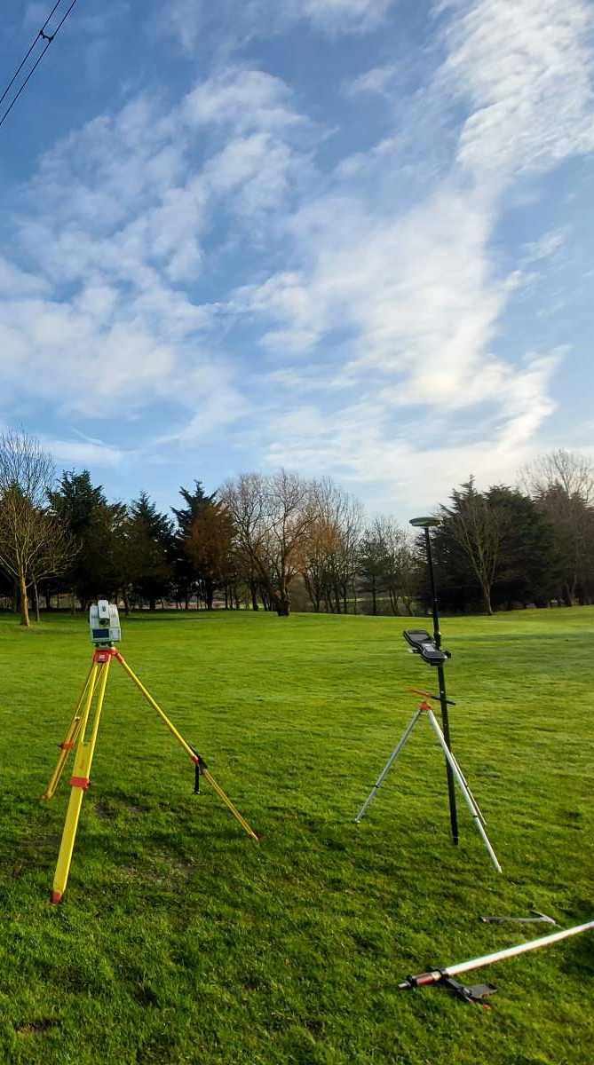 topographical surveying equipment